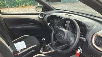 Toyota Aygo X 1.0 VVT-i Edge Euro 6 (s/s) 5dr