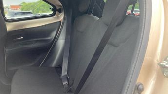 Toyota Aygo X 1.0 VVT-i Edge Euro 6 (s/s) 5dr
