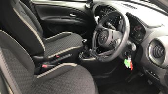 Toyota Aygo X 1.0 VVT-i Edge Euro 6 (s/s) 5dr