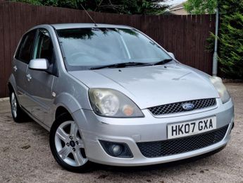Ford Fiesta 1.4 TD Zetec Climate 5dr