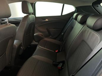 Vauxhall Astra 1.2 Turbo Griffin Edition Euro 6 (s/s) 5dr