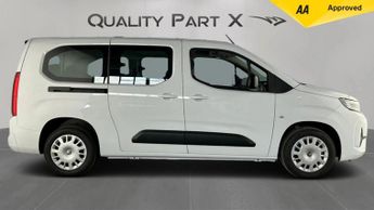 Vauxhall Combo Life Electric 52kWh Design XL MPV Auto 5dr (7.4kW Charger)