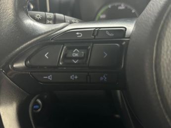 Toyota Yaris 1.5 VVT-h Icon E-CVT Euro 6 (s/s) 5dr