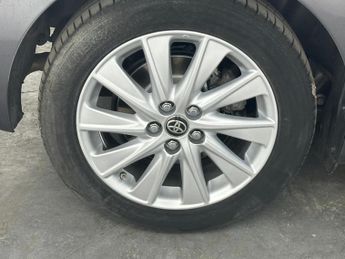Toyota Yaris 1.5 VVT-h Icon E-CVT Euro 6 (s/s) 5dr
