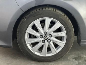 Toyota Yaris 1.5 VVT-h Icon E-CVT Euro 6 (s/s) 5dr