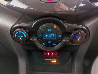 Ford EcoSport 1.0T EcoBoost Titanium Euro 6 (s/s) 5dr