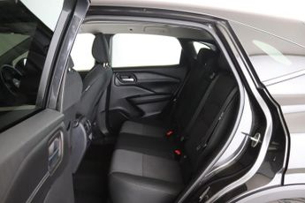 Nissan Qashqai 1.3 DIG-T MHEV N-Connecta Euro 6 (s/s) 5dr