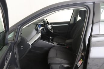 Volkswagen Golf 1.0 TSI Life Euro 6 (s/s) 5dr