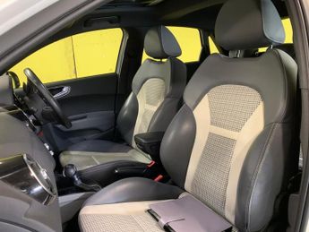 Audi A1 1.4 TFSI Sport Sportback S Tronic Euro 5 (s/s) 5dr