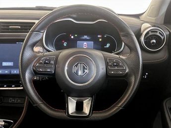 MG MG ZS 72.6kWh SE Long Range Auto 5dr