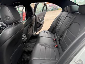 Mercedes-Benz C Class 2.1 C220d AMG Line G-Tronic+ Euro 6 (s/s) 4dr