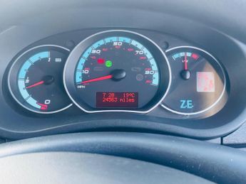 Renault Kangoo ZE ML20 33kWh Business Auto MWB 4dr (i)
