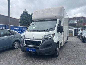 Peugeot Boxer 2.2 BlueHDi 335 Built for Business Low Floor Luton L3 Euro 6 (s/