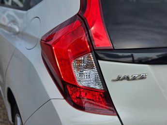Honda Jazz 1.3 i-VTEC SE CVT Euro 6 (s/s) 5dr