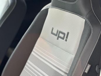 VOLKSWAGEN UP 1.0 Move up!
