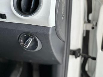 VOLKSWAGEN UP 1.0 Move up!