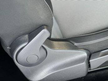 VOLKSWAGEN UP 1.0 Move up!