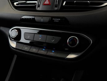Hyundai i30 1.0 T-GDi MHEV SE Connect Euro 6 (s/s) 5dr