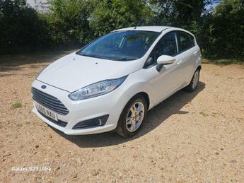 Ford Fiesta 1.0 Zetec Euro 6 (s/s) 5dr
