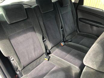 Ford Focus C-Max 1.8 16v Ghia 5dr