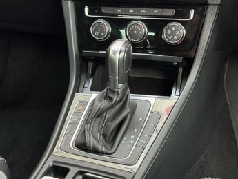 Volkswagen Golf 1.5 TSI EVO R-Line DSG Euro 6 (s/s) 5dr