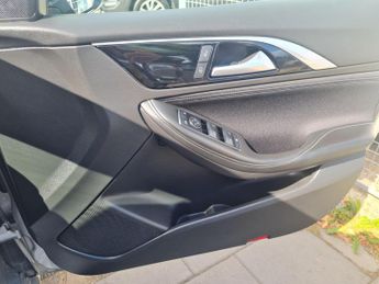 Infiniti Q30 1.6T SE Euro 6 (s/s) 5dr