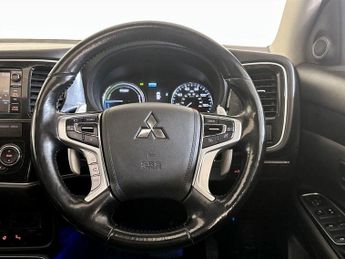Mitsubishi Outlander 2.0h 12kWh 5h CVT 4WD Euro 6 (s/s) 5dr