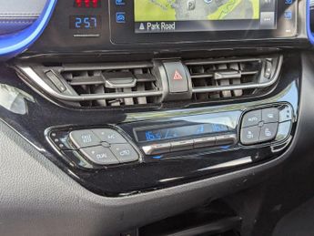 Toyota C-HR 1.8 VVT-h Dynamic CVT Euro 6 (s/s) 5dr