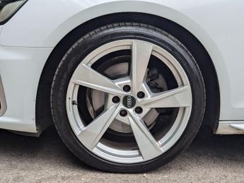 Audi A4 Avant 2.0 TDI 30 S line S Tronic Euro 6 (s/s) 5dr