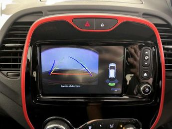Renault Captur 1.2 TCe ENERGY Signature Nav Auto Euro 6 (s/s) 5dr