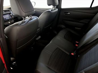 Nissan Leaf 39kWh N-Connecta Auto 5dr