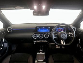 Mercedes-Benz A Class 1.3 A200h MHEV AMG Line (Premium) 7G-DCT Euro 6 (s/s) 4dr
