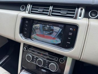 LAND ROVER RANGE ROVER 4.4 SD V8 Autobiography SUV 5dr Diesel Auto 4WD Euro 5 (339 ps) 