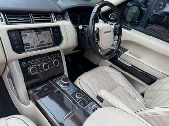 LAND ROVER RANGE ROVER 4.4 SD V8 Autobiography SUV 5dr Diesel Auto 4WD Euro 5 (339 ps) 
