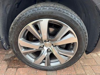 Peugeot 2008 1.2 PureTech Allure EAT Euro 6 (s/s) 5dr