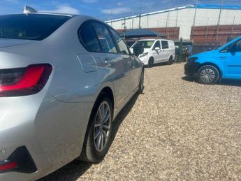 BMW 3 Series 2.0 330e 12kWh SE Pro Auto Euro 6 (s/s) 4dr