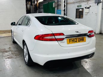 Jaguar XF 2.2d Luxury Auto Euro 5 (s/s) 4dr
