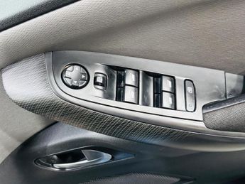 Citroen Grand C4 Picasso 1.6 e-HDi Exclusive ETG6 Euro 5 (s/s) 5dr