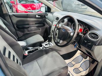 Ford Focus 1.6 Zetec 5dr