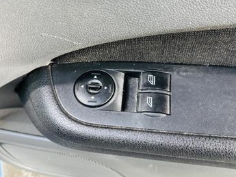 Ford Focus 1.6 Zetec 5dr