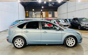 Ford Focus 1.6 Zetec 5dr