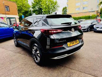 Vauxhall Grandland X 1.5 Turbo D BlueInjection Sport Nav Auto Euro 6 (s/s) 5dr
