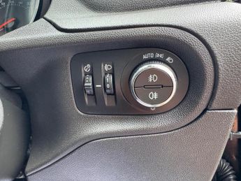 Vauxhall Grandland X 1.5 Turbo D BlueInjection Sport Nav Auto Euro 6 (s/s) 5dr