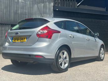 Ford Focus 1.6 Zetec Powershift Euro 5 5dr