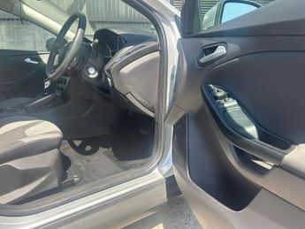 Ford Focus 1.6 Zetec Powershift Euro 5 5dr