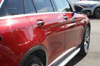 Mercedes-Benz GLC 2.0 GLC300d AMG Line (Premium Plus) G-Tronic+ 4MATIC Euro 6 (s/s