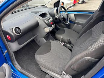 Toyota AYGO 1.0 VVTI Blue 5dr Multi Mode