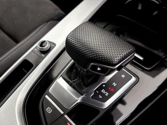 Audi A4 2.0 TFSI 40 S line S Tronic Euro 6 (s/s) 4dr