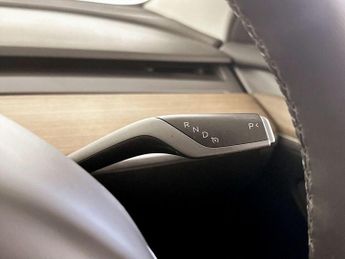 Tesla Model 3 (Dual Motor) Long Range Auto 4WDE 4dr