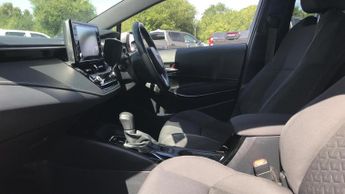 Toyota Corolla 1.8 VVT-h Design CVT Euro 6 (s/s) 5dr